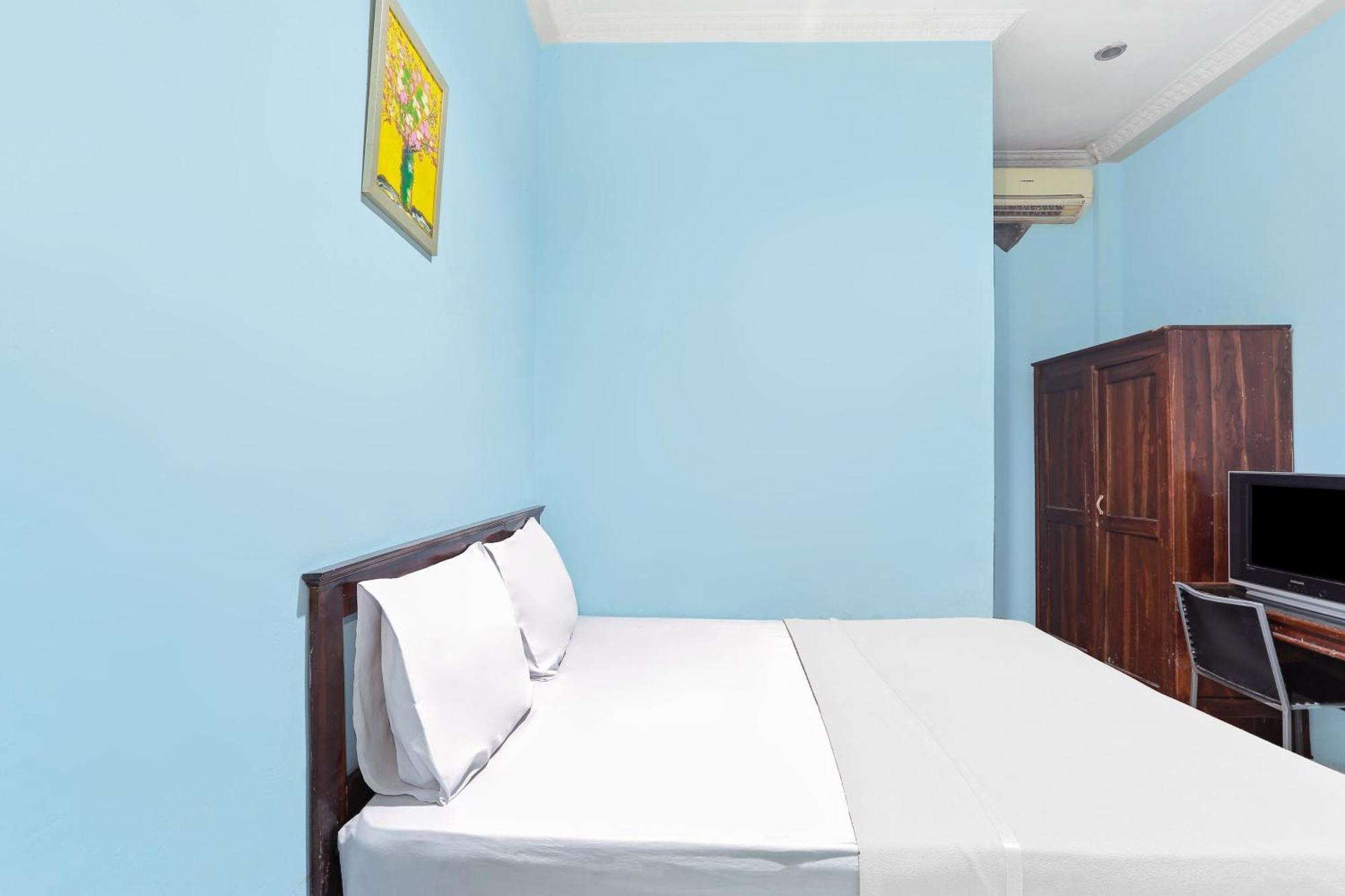 Oyo 93046 Hotel Fortuna Parepare Eksteriør billede